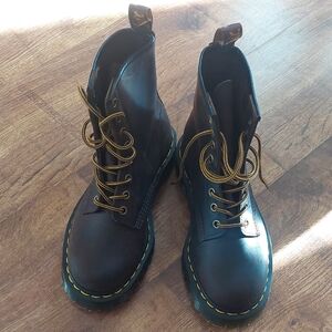 Dr. Martens Brown Crazy Horse Dex Leather Boots W 7 M 6 UK 5
